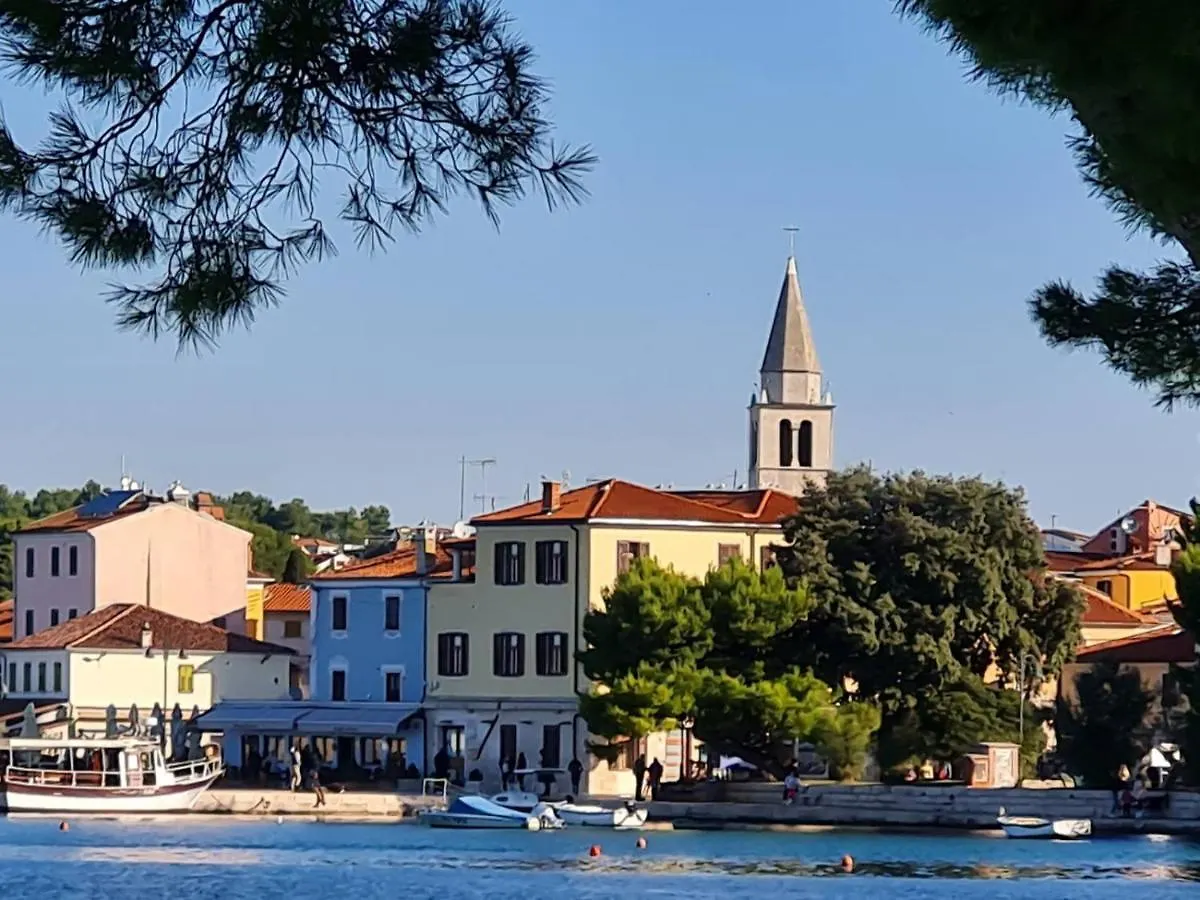 Adriatic Apartment Nada With Garden Fazana