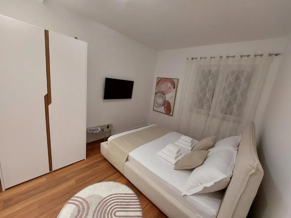 Adriatic Apartment Nada With Garden Fazana