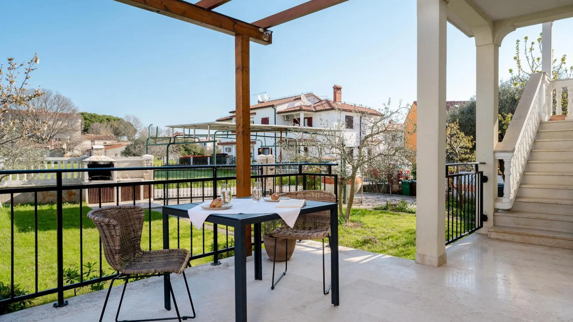 Adriatic Apartment Nada With Garden Fažana