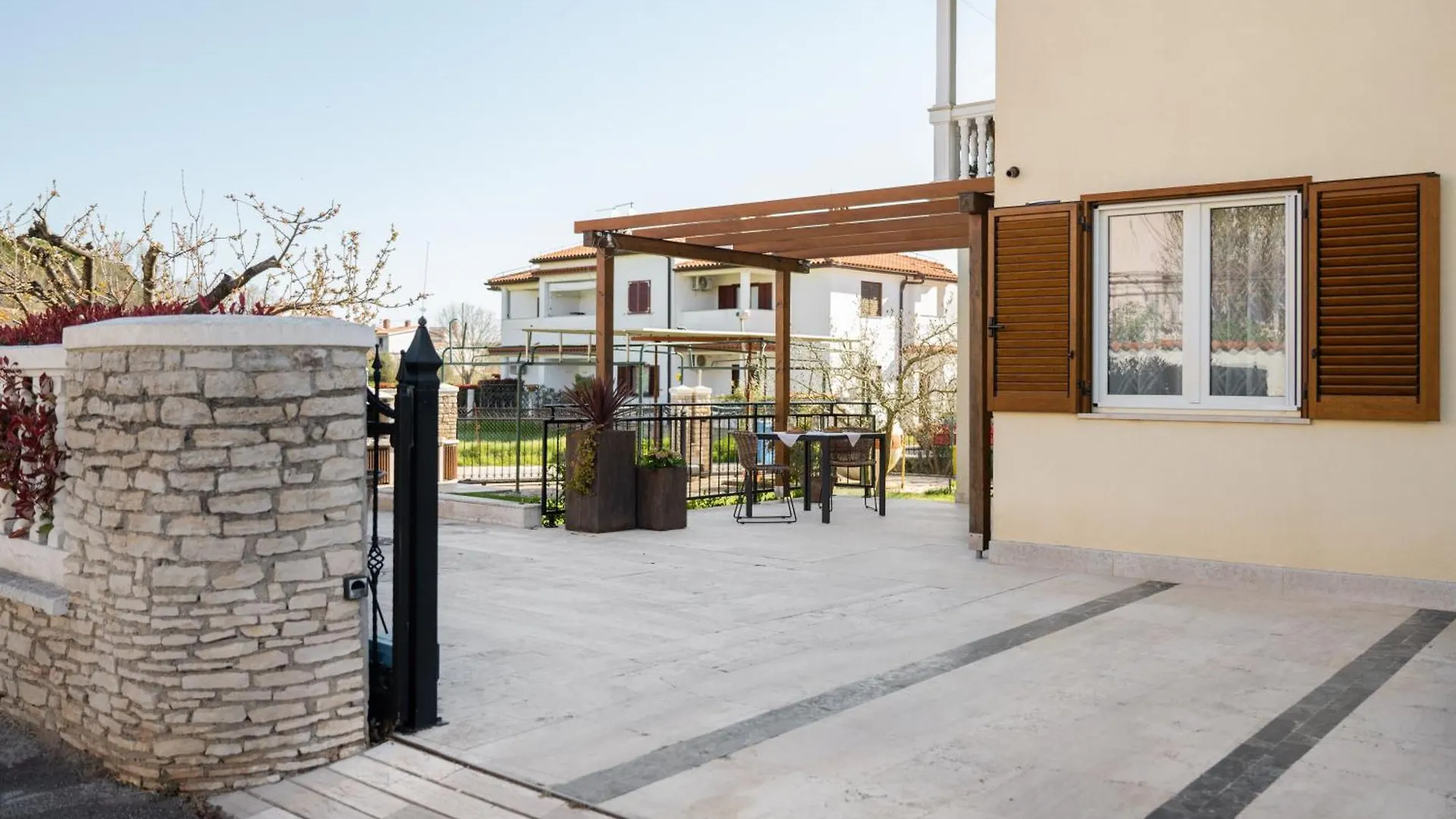 Adriatic Apartment Nada With Garden Fazana